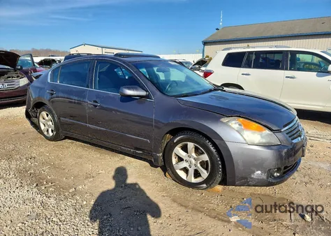 2008 Nissan Altima 2.5 z USA, uszkodzony, nr VIN 1N4AL21E88N415914